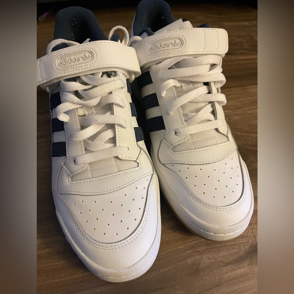 Limited edition Adidas - Picture 10 of 10